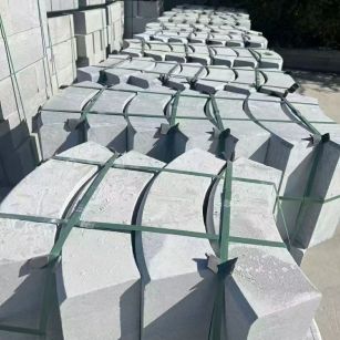 中卫 芝麻灰弧形路沿石