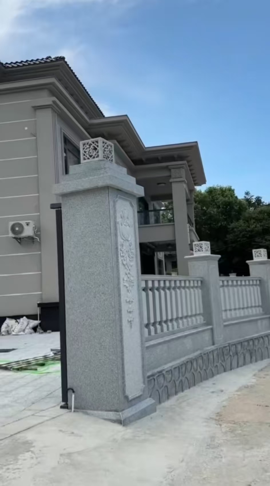 中卫 芝麻白别墅围墙栏杆，私人订制