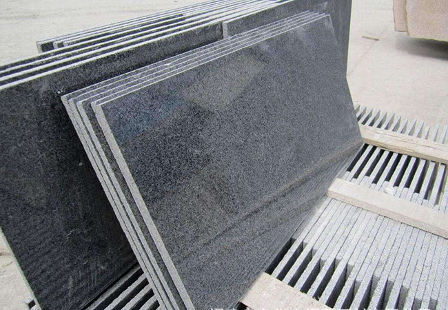 中卫芝麻黑花岗岩的特点